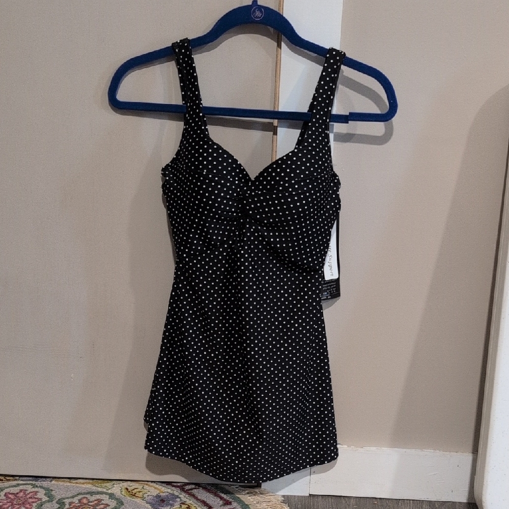 Stylish Black Polka Dot One-Piece Swimsuit